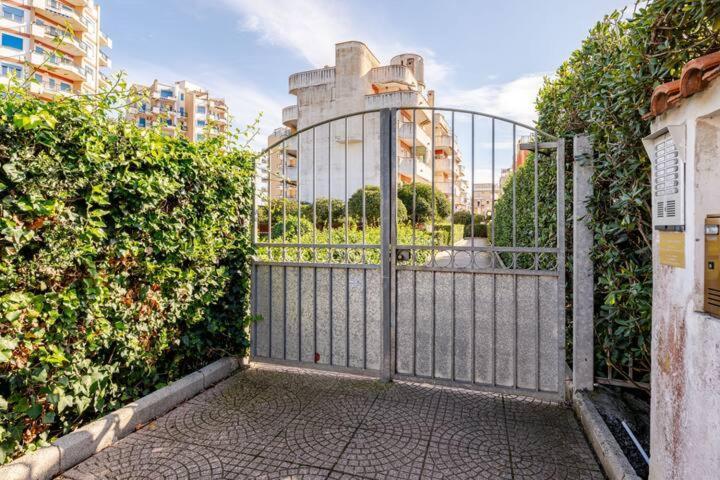 Casa Torvaianica Apartment ภายนอก รูปภาพ